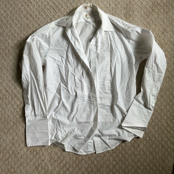 Bill Blass tux shirt set, with cuff links, button covers, bowtie, & cumberbund - Picture 1 of 5